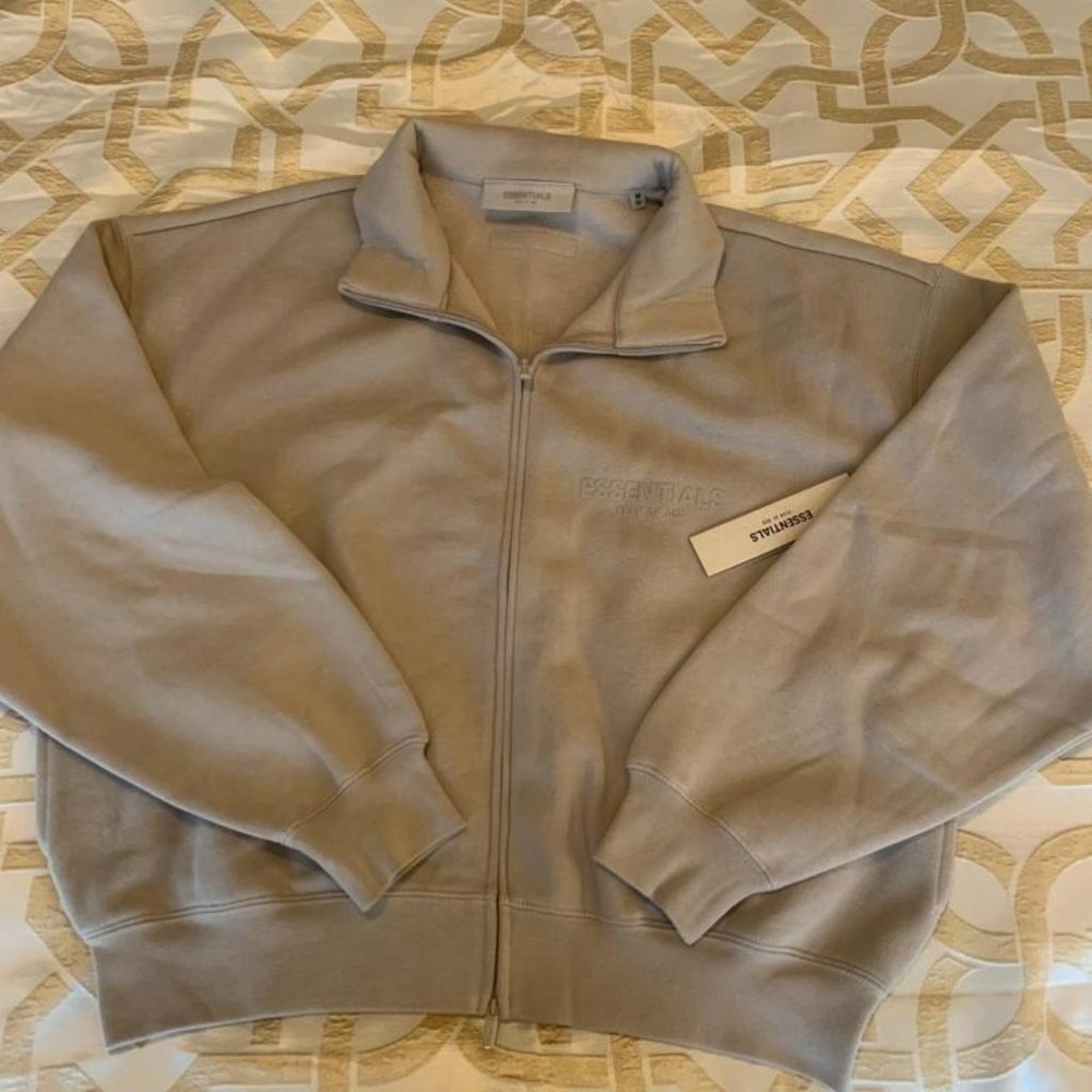 Essentials Fear of God Women's Full Zip Jacket Size Medium